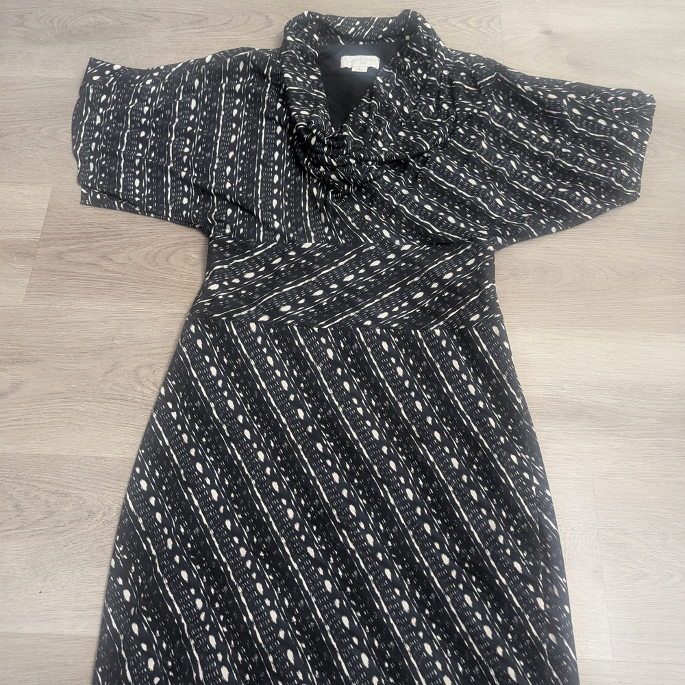 Jessica Simpson Black and White Long Sleeve Dress